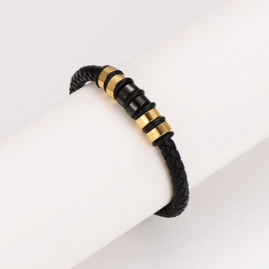 Bracelet en cuir tressé pour homme avec anneaux décoratifs en métal noir et doré poli