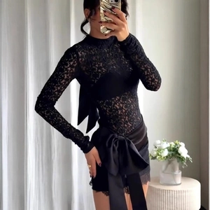 Body Femme Élégant En Dentelle Noire À Manches Longues Avec Nœud En Satin Au Dos Semi Transparent Style Vintage Sexy