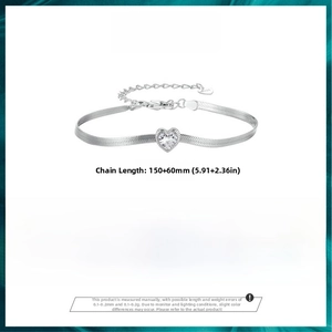 Detail of s925 silver heart bracelet with dimensions 150+60mm and 2.8g weight specs