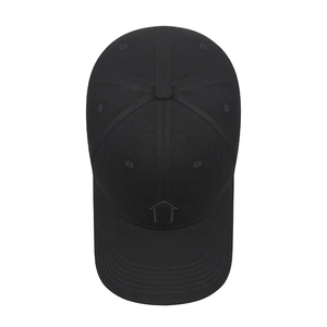 Cappellino da baseball nero classico con ricamo a freccia e visiera curva in cotone tinta unita