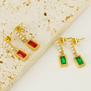 Elegant gold square zircon and pearl drop earrings in ruby red and emerald green