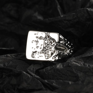 Minimalist silver lava texture ring with irregular hammered design for women jewelry