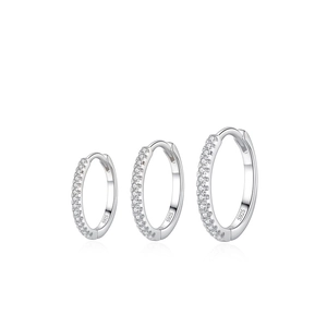 Dreiteiliges Set aus S925 Sterlingsilber Creolen mit pavé weißen Zirkoniasteinen