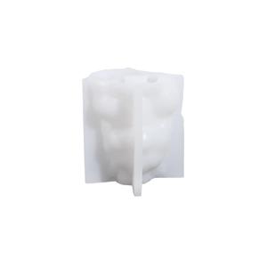 Detalle del molde de silicona translúcida de dragón para velas DIY y resina artesanal
