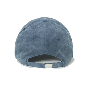 Detail view of the washed blue vintage baseball cap featuring a metal adjustable buckle