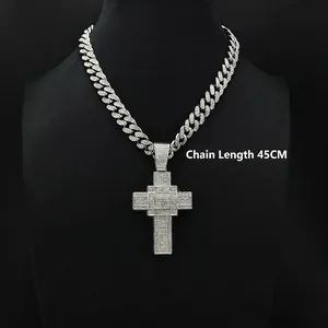 Κολιέ hip hop με σταυρό με στρας και αλυσίδα Cuban Link 45cm σε ασημί χρώμα