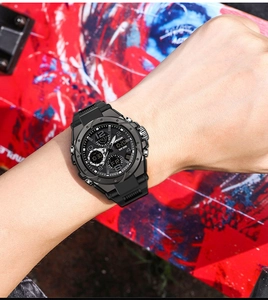 Macro view of SAMDA dual-display sports watch with rubber strap on male wrist