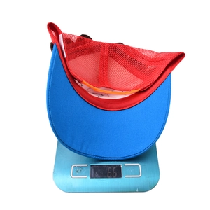 Casquette de baseball enfant en maille respirante bicolore rouge et bleu, 66g