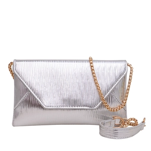 Sac enveloppe argenté texturé avec chaîne dorée, sac à bandoulière mode minimaliste chic