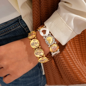 Bracelets rétro en métal mélangé avec motifs poisson et cœur sur poignet