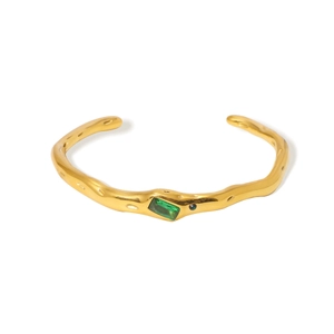 Waterproof gold irregular hammered cuff bracelet with emerald green zircon stones