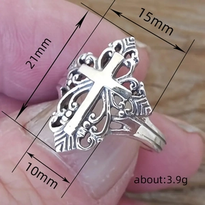 Retro silver gothic cross ring with hollow patterns and openwork wave design details