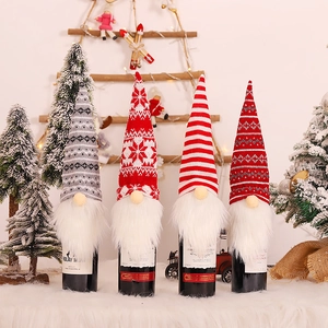 4er-Set gestrickte Weihnachts-Wichtel-Weinflaschenhüllen für festliche Tischdeko