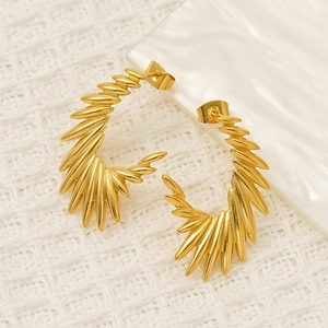 Boucles d'oreilles ailes d'ange dorées modernes en acier inoxydable pour femmes