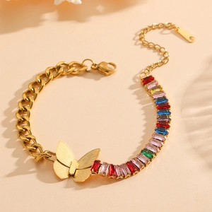 Bracelet papillon plaqué or 18 carats avec cristaux colorés et chaîne à maillons chic