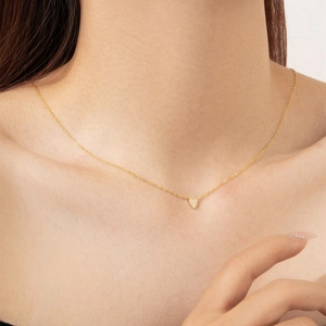 Elegant gold S925 sterling silver heart necklace with pavé cubic zirconia diamonds