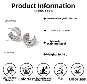 Specifications of silver geometric stud earrings with weight and size details