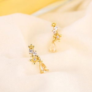 Elegant S925 silver gold floral stud earrings with champagne drop pendant and zircon