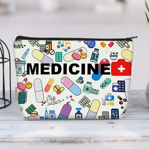 Große Kosmetiktasche aus Canvas mit Medizin-Druckmotiven und Reißverschluss auf Holzschreibtisch