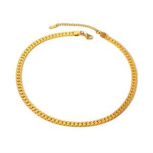 Collier à maillons rectangulaires plats en acier inoxydable doré avec fermoir mousqueton