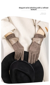 Détails des gants en daim avec sangle croisée sur le poignet pour l'élégance