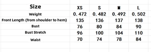 Tableau des tailles pour robe d'été brodée avec mesures pour les tailles XS, S, M et L