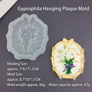 Moule en silicone pour pendentifs avec détails du moule et finition en relief floral