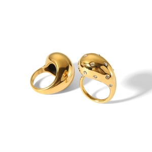 18K gold-plated stainless steel teardrop rings with zircon inlay and glossy finish