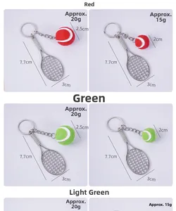 Detailed comparison of mini tennis racket keychains in red and green with size specs
