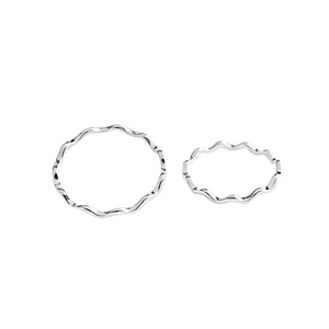 Minimalistische S925 Sterling Silber Wellenringe mit polierter Oberfläche für Damen