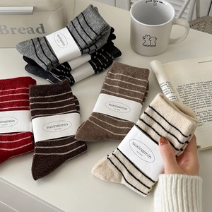 Women Wool Blend Striped Crew Socks Warm Knitted Contrast Color Mid Calf Casual Socks For Autumn Winter