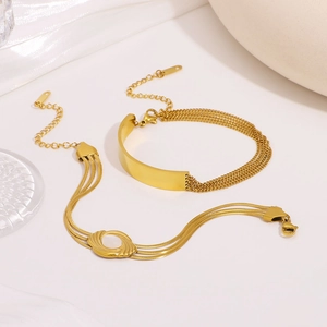 Two-piece 18K gold plated titanium steel bracelets set with natural shells and snake chains