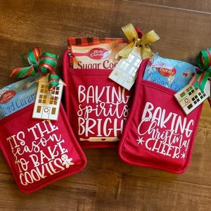 Gants de cuisine de Noël rouges résistants à la chaleur maniques ensemble de cuisson festifs détails