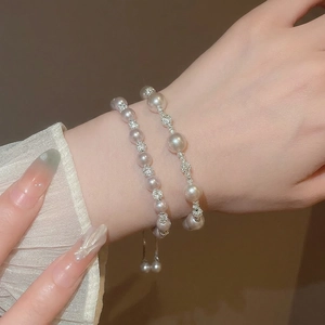 Bracelet Künstliche Perles Imitation Fleur Rose Alliage Strass Incrusté Réglable Bijoux Mode Élégants Luxe Pour Femmes