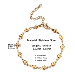 Bracelet à maillons cœur en acier inoxydable doré avec fermoir mousqueton et extension