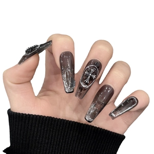 Faux Ongles Faits À La Main Style Punk Gothique Forme Cercueil Longue Base Noire Transparente Avec Paillettes Argentées Et Décor De Croix