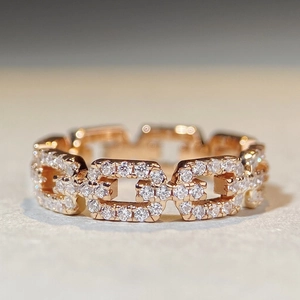 S925 sterling silver Maillon chain ring in rose gold finish with pave diamond setting