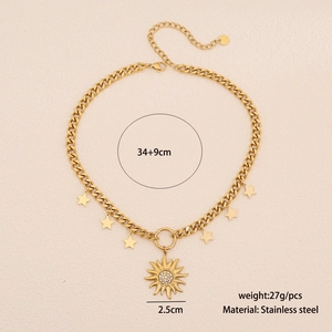 Détails du collier en acier doré avec pendentifs soleil et étoile, chaîne de 34+9cm