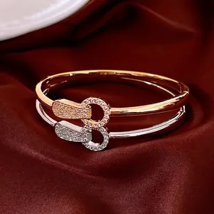 Bracelet Jonc Femme Cuivre Plaqué Or 18K Boucle Imbriquée Creuse Pavé Zircon Bijoux Élégants Minimalistes