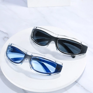 Sport cycling sunglasses with PC frame and dual-layer protective transparent side shields