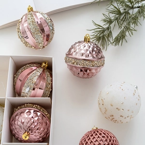 Set of 8cm decorative Christmas balls in pink and champagne gold for festive tree decor