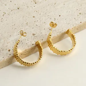 Retro Ripple Texture Hoop Earrings 18K Gold Plated Stainless Steel Geometric C Shaped Jewelry For Women Retro Ins Style