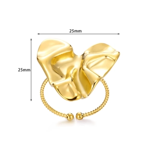 Gold heart ring with textured finish and twisted open band, size 25mm by 25mm