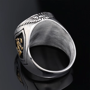 Vintage lion head men's ring in silver and gold finish with intricate embossed patterns