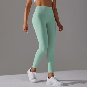 Leggings yoga a vita alta verde menta delicati sulla pelle con effetto modellante