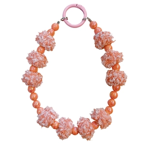 Chaîne de téléphone faite à la main avec perles et boules de poils orange et fermoir