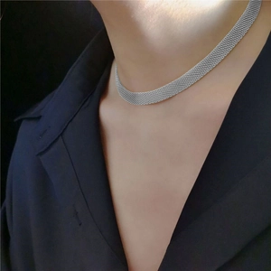 Detailed close-up of 8mm silver mesh choker showing intricate metal weaving texture