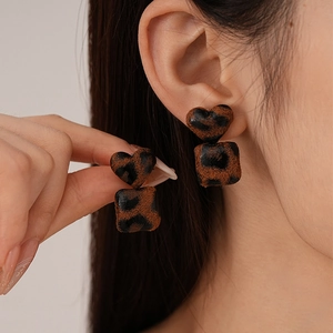 Vintage faux leather leopard heart and square geometric earrings for women's fashion