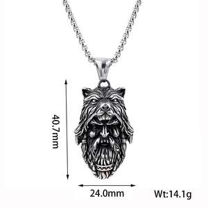 Macro shot of Viking wolf and man pendant with dimensions 40.7x24mm and 14.1g weight