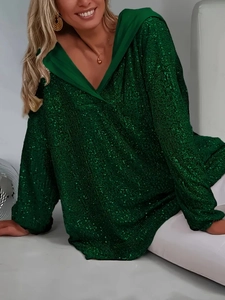 Eleganter dunkelgrüner Pailletten-Hoodie mit V-Ausschnitt und funkelndem Finish